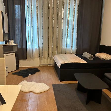Na Apartment Vienna Esterno foto